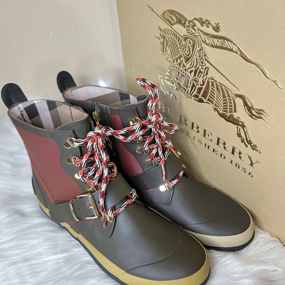 Burberry Rain boots - Picture 3 of 9